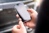 How Mobile Payment Trends Are Shaping Online Retail Today